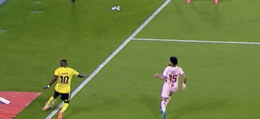 alharthi_26's tweet photo. ليش حكام الفار ماراجعوا هدف النصر ؟

ليش دايمًا اخطاء الحكام تكون في صالح النصر ؟ 

الى متى يابشر الى متى !!!! https://t.co/uZbDDPPPk1
