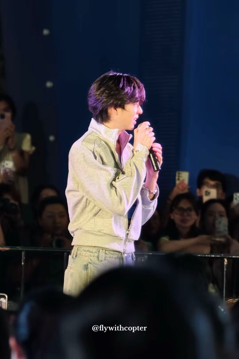 flywithcopter's tweet photo. [ 29.10.69 ] Fool in Love EP.7 BUSKING 
 
📍centralworld

ถูกรายล้อมไปด้วยผู้คนที่รักและเอ็นดู

ARE YOU JEALOUS #FoolInLoveEP7
@copterntp_🚁💙 | #copterntp | #foolinlove https://t.co/PN1IbtD6Nm