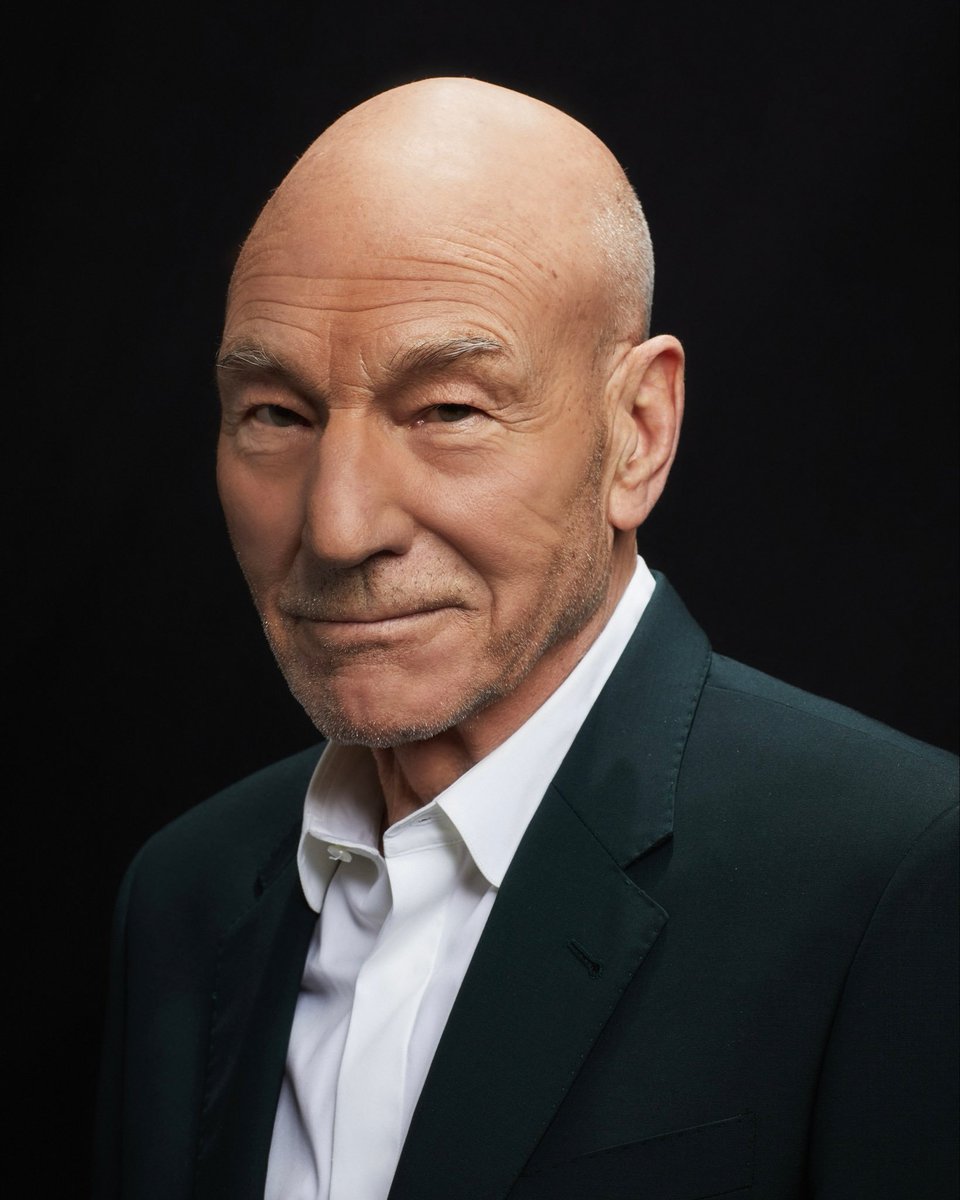 poptime's tweet photo. A família de Patrick Stewart revelou que o ator enfrentava uma luta contra o Alzheimer e Demência Corporal de Lewy, que causa alucinações.

O ator faleceu ontem aos 86 anos em sua casa. https://t.co/sXUzawmrFt