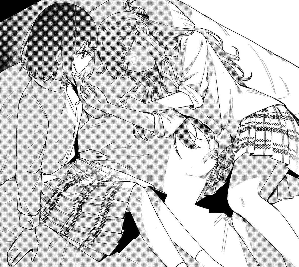 SoulMagicYS's tweet photo. MIYAGI JUST KISSED SENDAI EVERYONE!!! THIS IS NOT A DRILL!!!!!👩‍❤️‍👩👩‍❤️‍💋‍👩😱🤪🤪🤪 https://t.co/OLkQfi00Uh