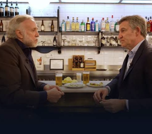 mrspain71's tweet photo. Con lo que hemos conocido hoy de @eduardoinda pagando a Koldo por traicionar al PSOE y la jueza Biedma filtrando datos personales de Pedro Sánchez y Begoña, queda muy clarito todo.

No sorprende, es la gota que colma el vaso de la indecencia del @ppopular para llegar al Gobierno. https://t.co/YB0ohGqM8w