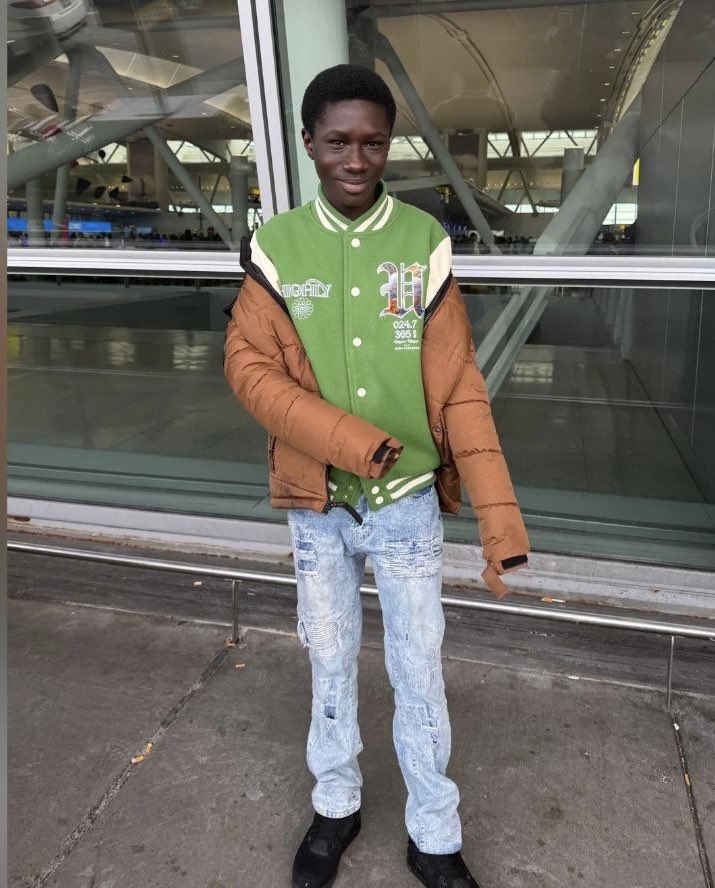 SIKAOFFICIAL1's tweet photo. A 15-year-old Ghanaian boy, Javits Frimpong, has been fatally shot while walking to school in the Bronx, New York, with police searching for three teenage suspects in connection with the killing.

The young boy, who reportedly moved to the US from Ghana about a year ago was allegedly shot in the stomach near Crotona Park on Thursday, 29th October, 2026, and later died at the hospital. 

His father believes the shooting may be linked to bullying, alleging that his son had been bullied by two students who were suspended days before the incident. No arrests have been made, and investigations are ongoing.

[📸: ABC 7 ]