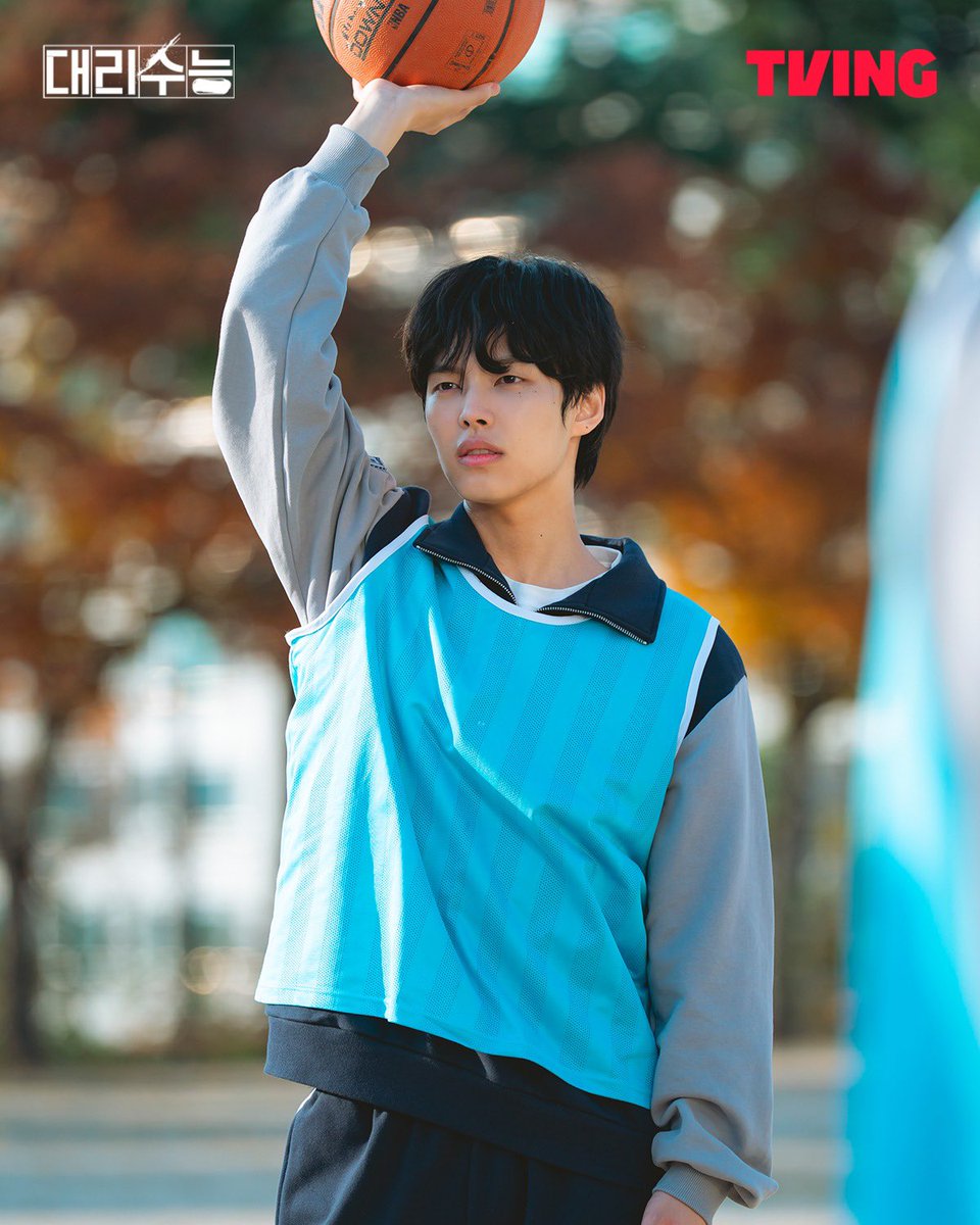 oFJ1o1's tweet photo. <대리수능> 주희동 스틸컷 #박윤호 https://t.co/fScKps0BUE