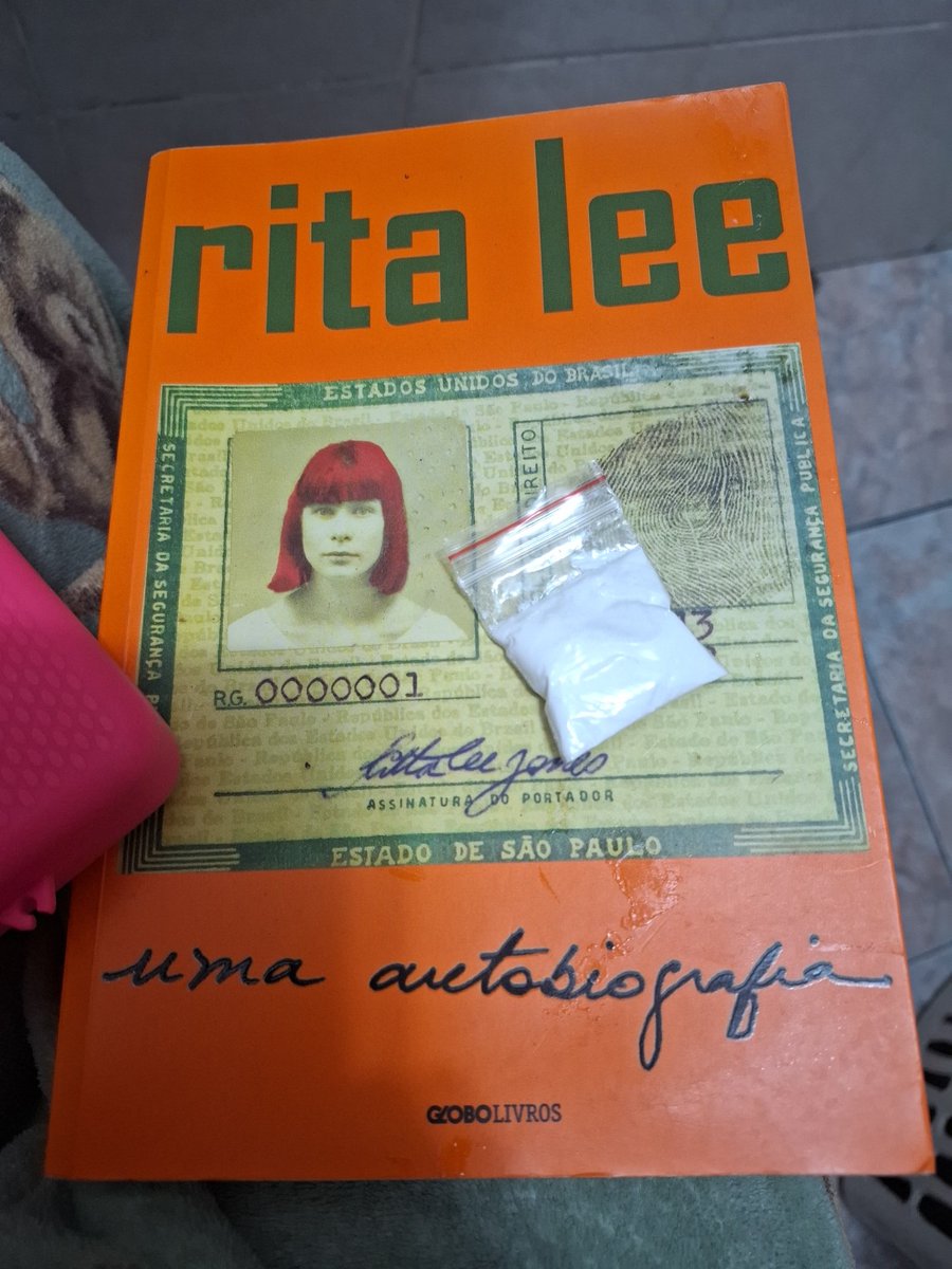 dietcanibal's tweet photo. mais um teco patrocinado nessa vez na Rita Lee #drugstwt #coketwt https://t.co/NRlzmGKiNO