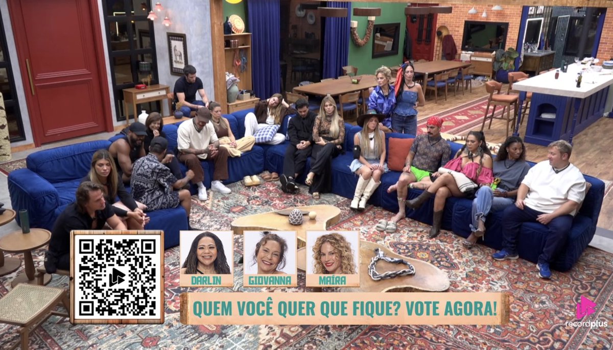 mudias_'s tweet photo. Mu esperando o ao vivo junto com os outros peões! #TeamMu #AFazenda18 https://t.co/Yz1JfhvoQR