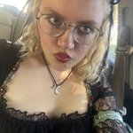 Photo by karma 🛸heard it’ll all work out (@chempetal)