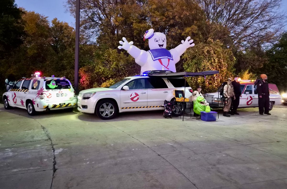 GhostbustersDT's tweet photo. Madison Heights Harvest Festival,
Tenniswood Trunk or Treat,
Meadow Brook Elementary PTA Trunk or Treat,
and Marching Lancer Trunk or Treat.

#Ectober #Ghostbusters #Halloween #GhostCorps 
#HalloweenCostumes https://t.co/9Uc0WZ3vMj