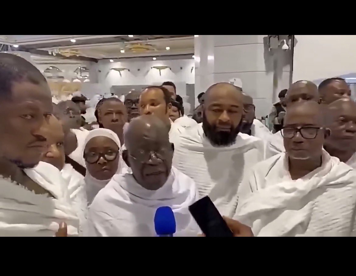 instablog9ja's tweet photo. President Tinubu Joins Nigerian Governors in Mecca to Pray for Nigeria https://t.co/IRjh5TojBs