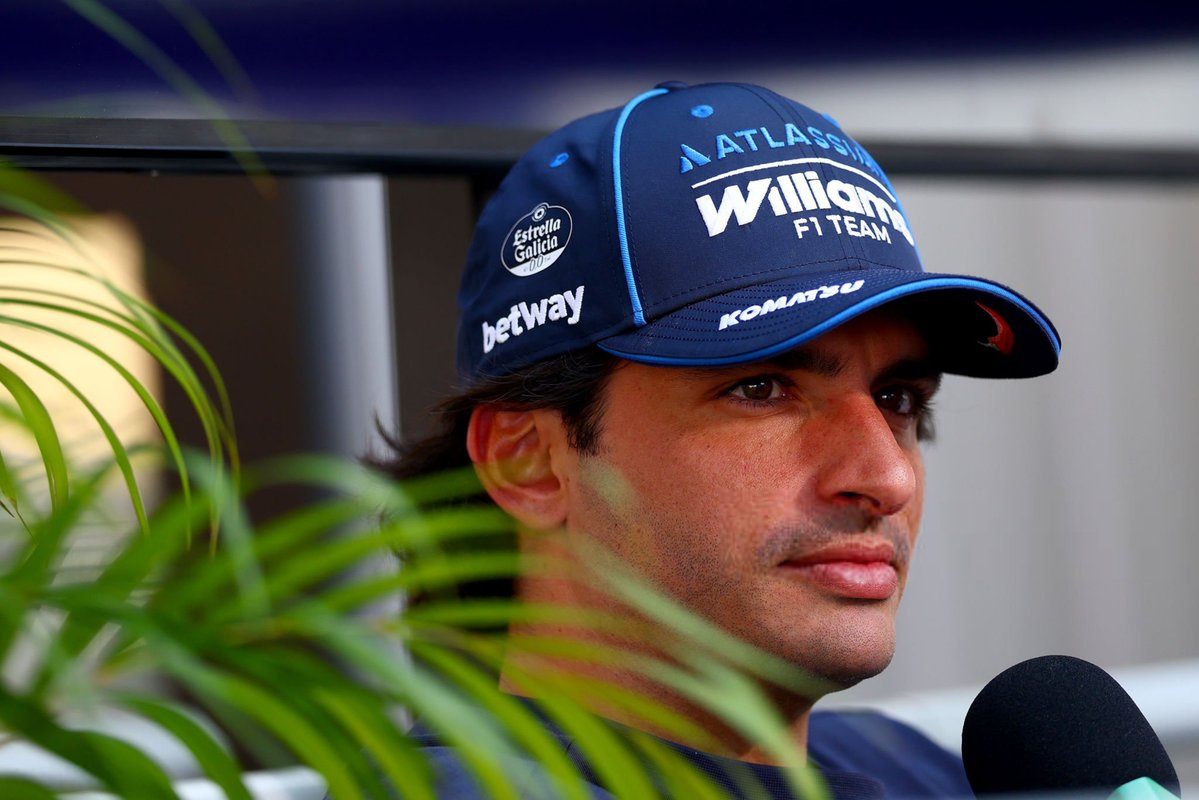 teamfifty5's tweet photo. Carlos was asked to weigh in on Fernando Alonso's comments about the back of the midfield and Alex:

"I have enormous respect for Alex. He's a driver I love racing against and with whom I've never had any problems or lack of respect. I also enjoy battling with Fernando. Until this year, I'd never found myself in the bottom third of the grid. Throughout my life, between Toro Rosso, Renault, and McLaren, I've always fought for points and the top ten. For the first time, I find myself battling at the back of the midfield, and it's certainly not a pleasant situation. It's not so much a question of the quality of the drivers themselves, but rather the fact that you find yourself battling with drivers who truly have nothing to lose. The best result you can hope for is 20th place. This generates incidents or dynamics that you would never see at the front, simply because the stakes are infinitely higher at the front.”

“In my opinion, none of us at the back of the grid deserves to occupy those positions. We all have the talent to fight for podiums, top five finishes, and wins. I'm thinking of Fernando, Alex, myself, and also drivers like Checo or Valtteri, who you've seen battle at the front without making the mistakes or suffering the accidents typical of the back rows. At the back of the grid, there's much more dirty air, heightened concertina effect, and situations where you find yourself three or four-wide in corners, dramatically increasing the likelihood of contact compared to the front of the race, where after Turn 1 everyone is in single file. None of us wants to be there, much less enjoy it. The frustration is common to all of us because we want to be at the top.”

“As for Fernando's comments about the overall level of the drivers being low, I've been in F1 for 12 years, and this is, without a doubt, the year with the highest level of talent ever. I can't think of a single driver who isn't up to the level of Formula 1, and even the rookies who have arrived in recent years are excellent. We all make mistakes. I made them when I was young, and I still make them today, as you've seen this year, but I prefer to think that the high concentration of accidents at the back is purely circumstantial and not due to the quality of the grid. Perhaps in Fernando's case, there's also the personal frustration of thinking he doesn't deserve that position, but I can only speak for myself: it's extremely frustrating to think that two years ago I was winning here in Mexico, and this weekend I'll probably start 17th, despite being the same driver I was then, if not even better.”