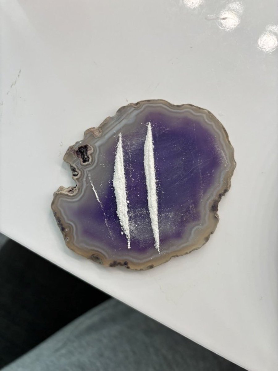 kaylarayq2's tweet photo. How long do you think this would last you?
#drugtwt #coketwt #coketwt #shedtwt #methtwt https://t.co/0UFtjPj1re