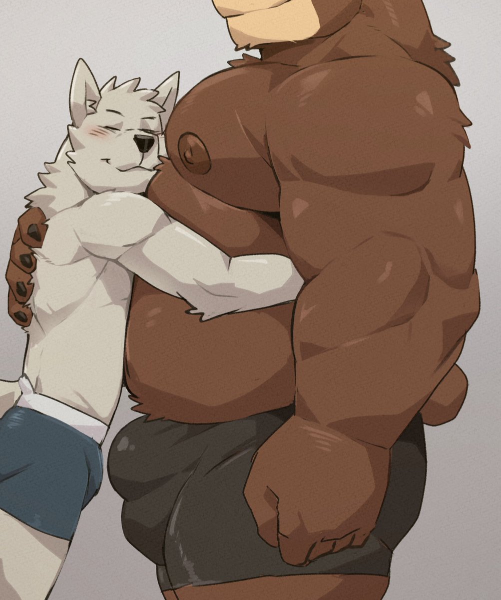 jumperbear_'s tweet photo. Bearhug https://t.co/NRg2xxjmxK