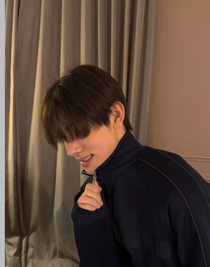 whttuwan's tweet photo. seonghyeon :: nara https://t.co/mUvHjpYpaG