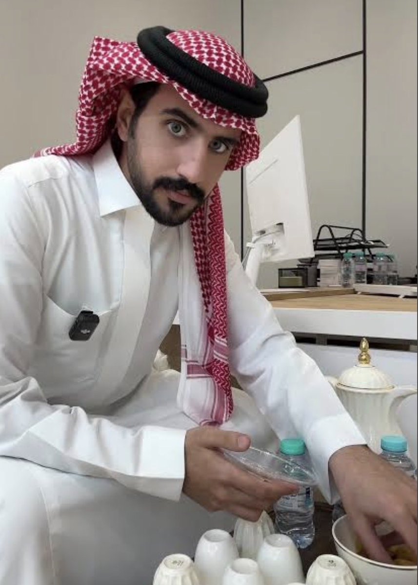 DAd96287525's tweet photo. @MornePring44647 @nfoo47 @marvelstanguy انهم هنود لكم انظر للسعوديين يا هندي ياقذر😭 https://t.co/UdpMvzhmVd