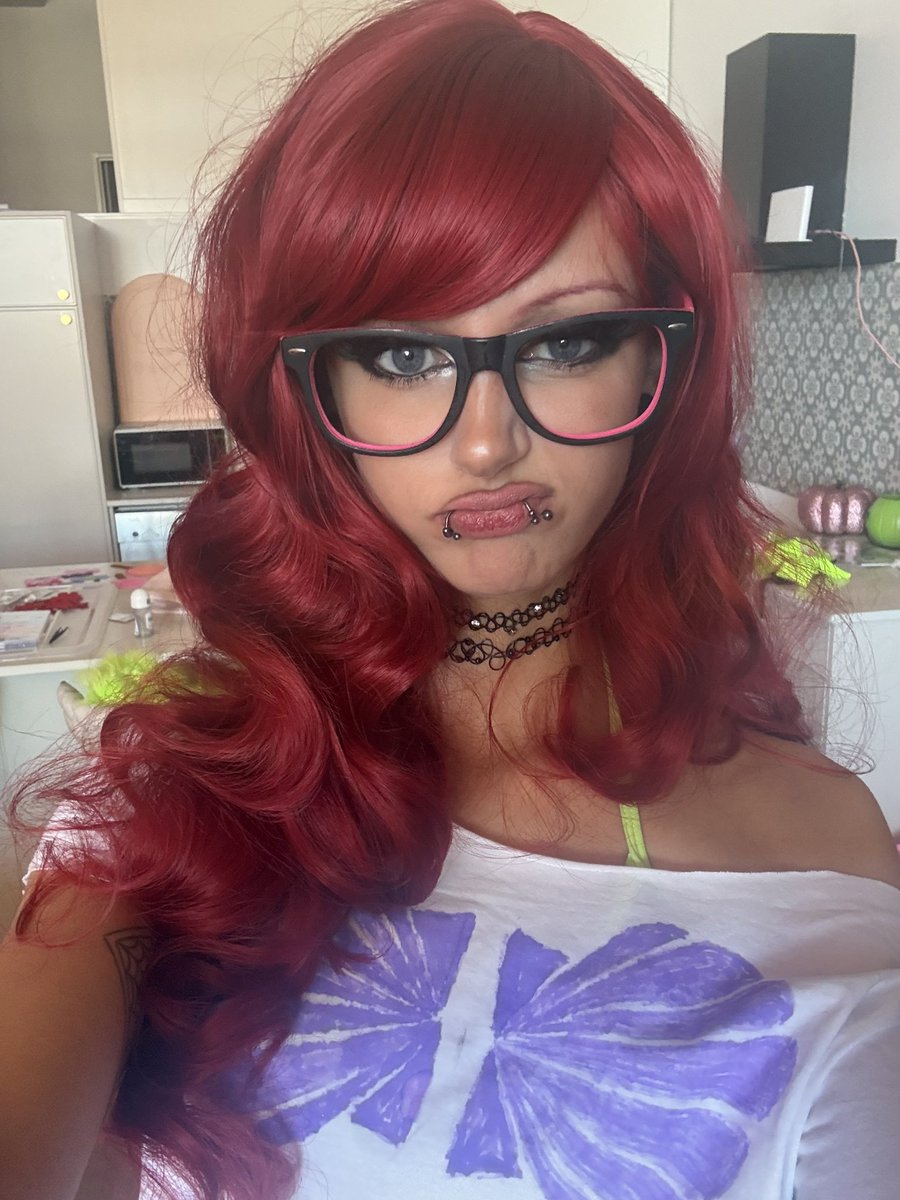 ROSIISWTCHBLADE's tweet photo. like my costume? it’s ironic! 🫧🐠 #tumblr https://t.co/WB6wVHmzZj