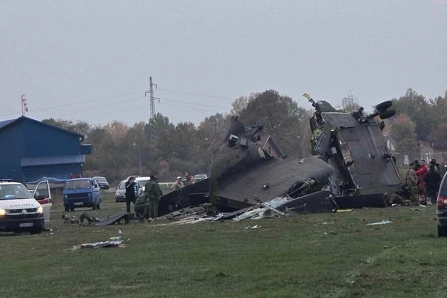 Almohade239206's tweet photo. @SiliconValleyMa Les images après le crash 😔 https://t.co/v0Toyv91Yk