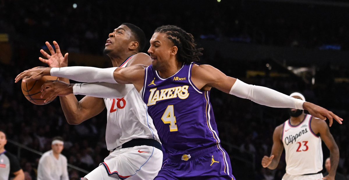 Lakersfactory's tweet photo. The Lakers have forced 54 steals in five games. https://t.co/FpktEknKZh