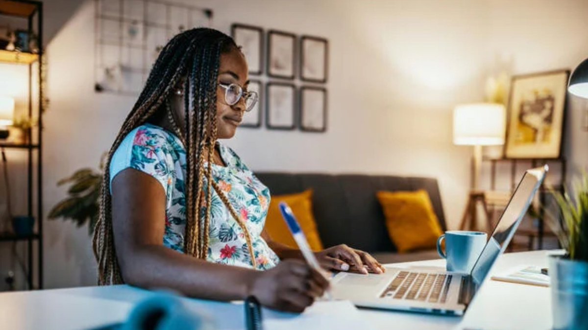 insidehighered's tweet photo. Student Success | The Untapped Potential of Adult Learners

New research identifies millions of California adults without college degrees and the institutional changes needed to help them enroll and graduate. https://t.co/kukNA9UMGa https://t.co/euT870HhFj