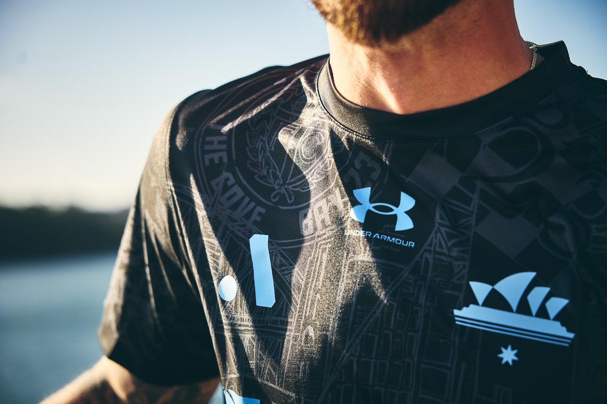 SydneyFC's tweet photo. A closer look at our new third kit 🔍🔍🔍

🛒 https://t.co/T2QmvhjUF4

#WeAreSydney https://t.co/RfbS3xJyH5