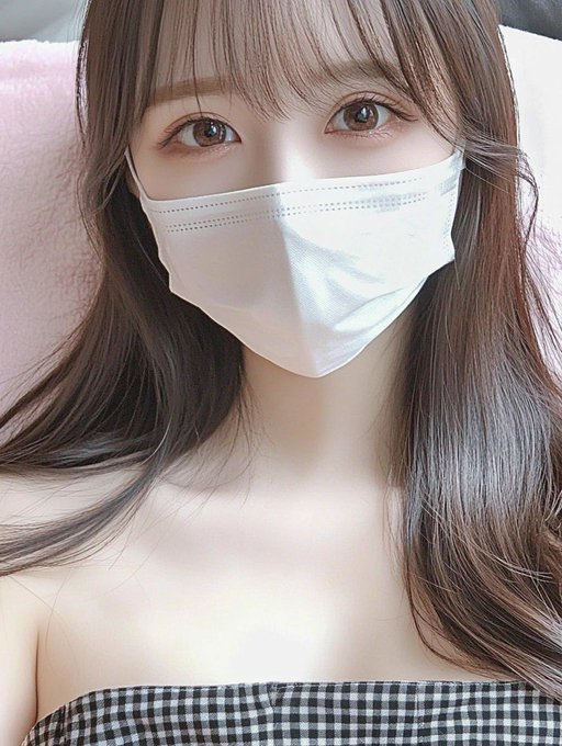 monse79421q's tweet photo. 20歳とデート行けますか？？

⭕️ あり

❌なし

正直に答えてくださいね…🐰🤍 https://t.co/BmBFNWx3ON