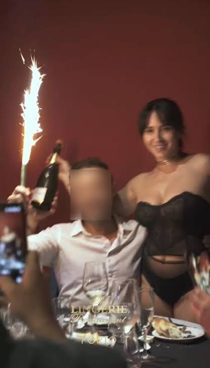 DavRose273614's tweet photo. #bbtvi sabem quem é que se está a cagar para o filho? Não, nao é a Helena.  ⬇️⬇️⬇️⬇️⬇️ https://t.co/U3ZLs9J7q2
