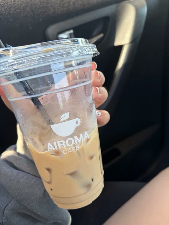 more4ada's tweet photo. I just received daily caffeine from Idiot via Throne. Thank you! https://t.co/5ge9AJeCKm #Wishlist #Throne https://t.co/QX8BTtjzAC
