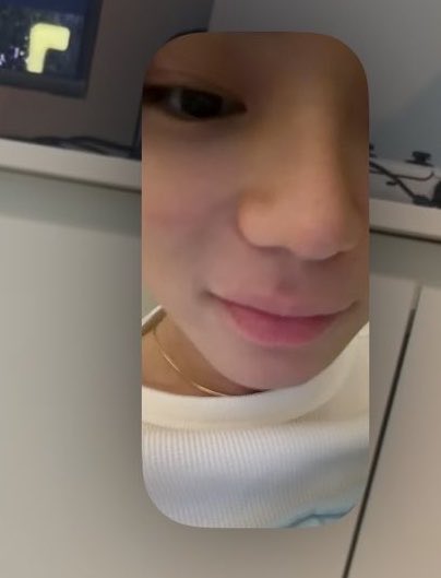 arshaville's tweet photo. dibalik foto gelap blur bau iler, ternyata ada muka imut mblep nyoy hanya untuk si gundut hunter https://t.co/T4jco0k3o2