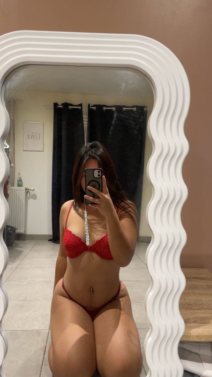 HotTogetherM's tweet photo. ce soir c’est off mais vous pouvez quand même ajouter snap, je vous répondrais demain ! bonne soirée 😘 
linaxxnaa 
#solo #girl #snapleak #snap #money #moneyslave #nude https://t.co/2yeSFwzPLw