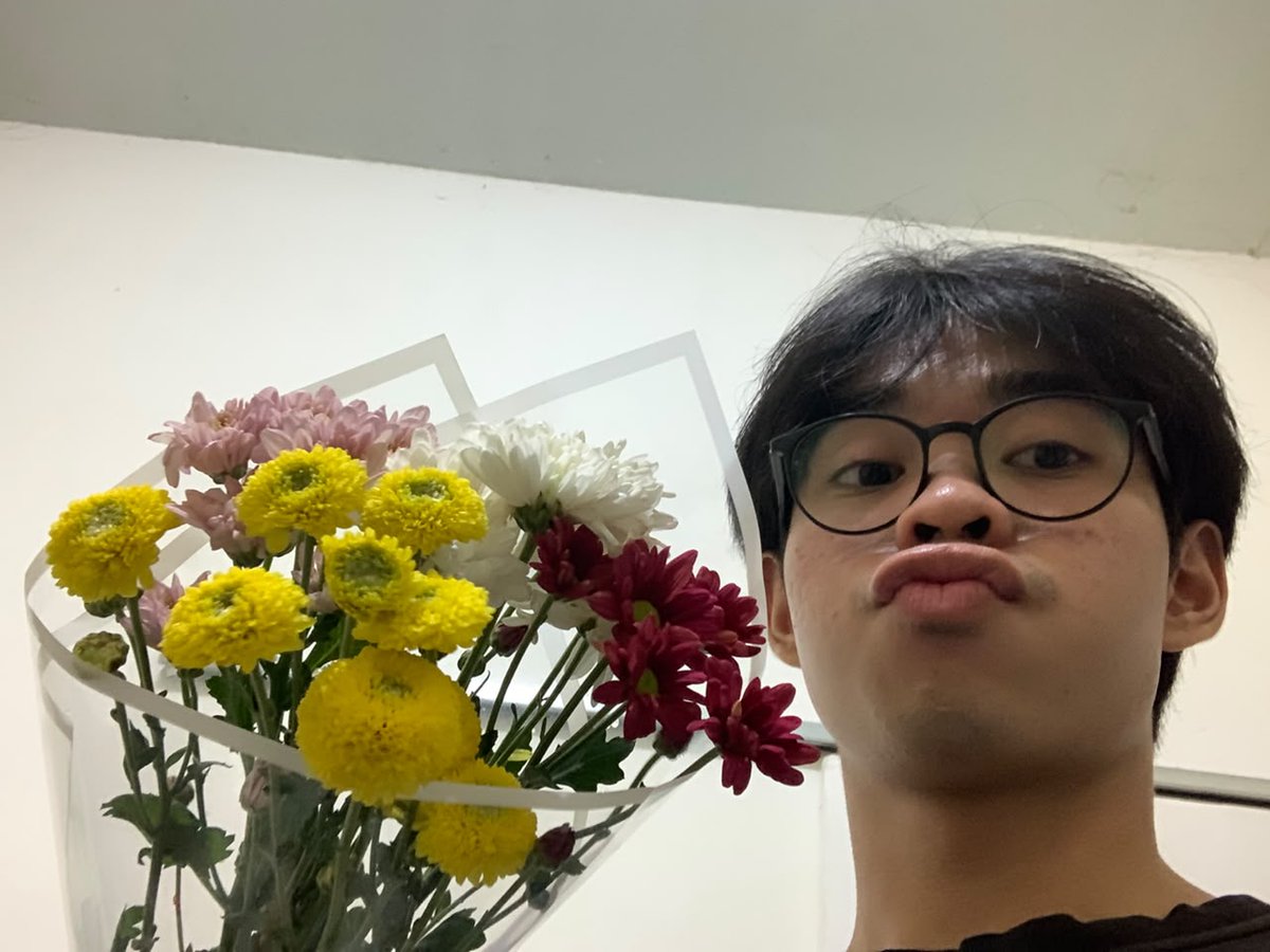 Ucas_oly's tweet photo. anak teknik membawakan banyak kebahagiaan di hari hari gw yang berat https://t.co/9AccDYuthm