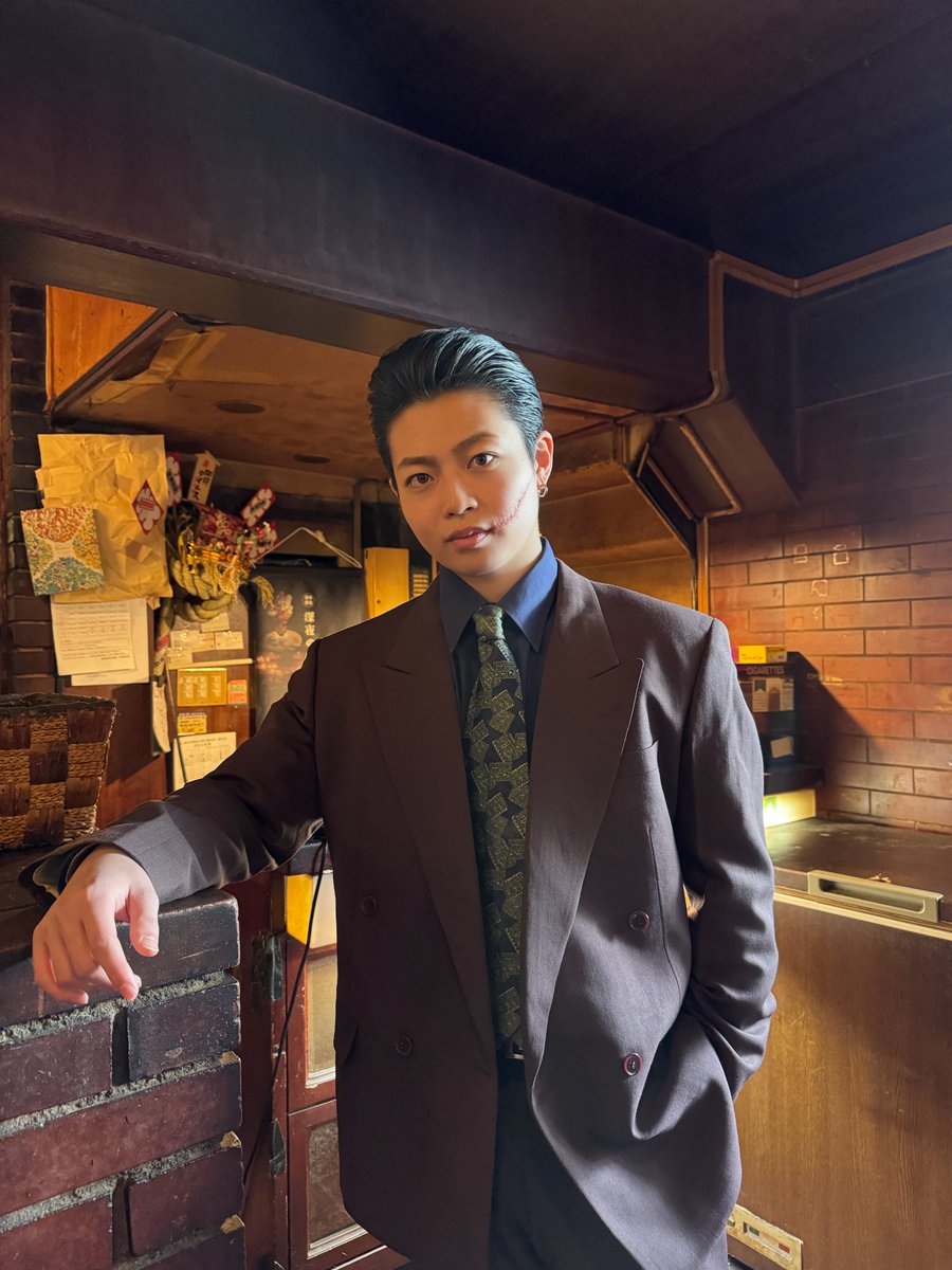 mazzel_official's tweet photo. [ #映画RYUJI ]

映画「RYUJI 竜二」 本日公開🎬️!!!

宮内 役 #RYUKI からのメッセージと
撮影中のオフショットをお届けします📸
---
本日ついに映画「RYUJI 竜二」が公開されました✨

やっと皆さんのもとに最高の作品を届けられることが何より嬉しいですし、初のスクリーンデビューなので、ぜひRYUKIのデビュー作品をたくさんの方に観ていただきたいです！！
ぜひ映画館で「RYUJI 竜二」をお楽しみください🙏
---
@ryujimovie_jp
#MAZZEL