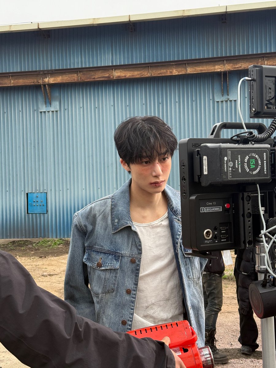 dearchaem's tweet photo. one of my favourite hyungwon looks omg he’s so hot https://t.co/dS2sJN9EtD