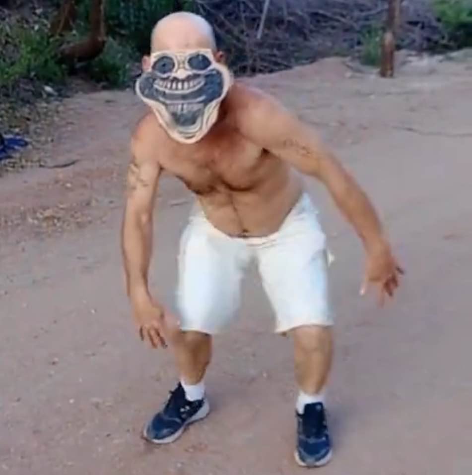 DirtMaggotEater's tweet photo. wyd when my gang pull up for trick or treating at yo home 💀 https://t.co/r1UJSszXCJ