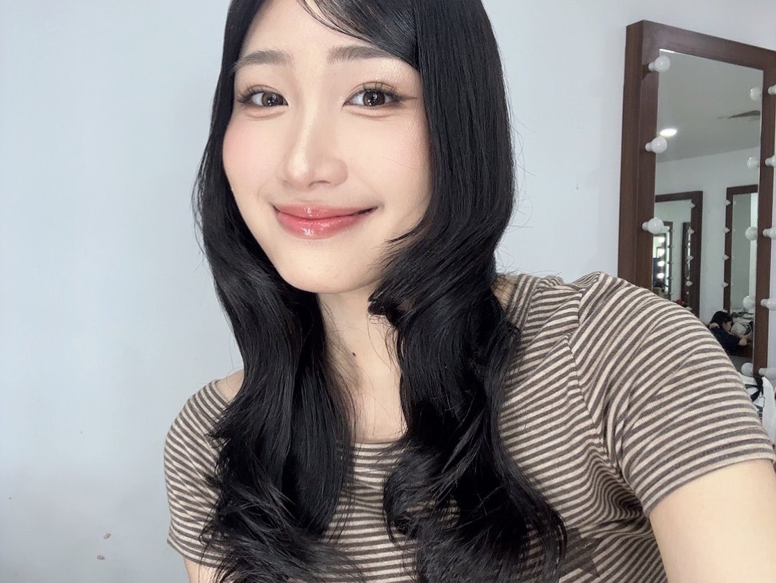 Levi_JKT48's tweet photo. #LeVriday selamat hari jumat sodara https://t.co/ZjjEEiH3pA