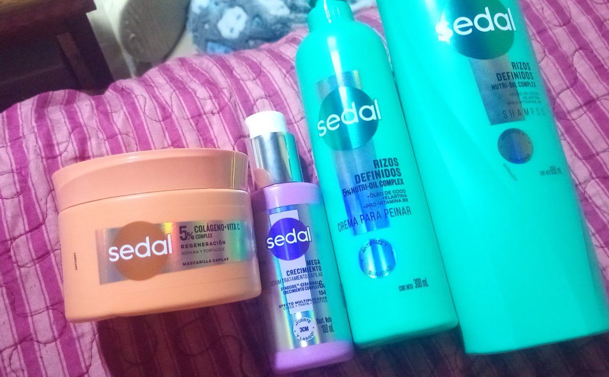 Brisb03's tweet photo. Miren mutis me compré cositas para mí peloo (20k 💀) https://t.co/Zj6XpD37ck