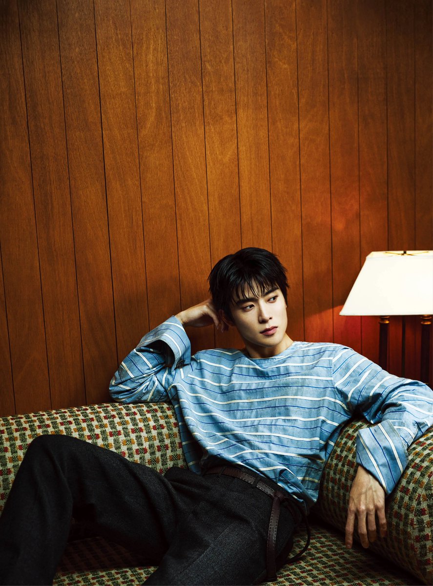 lloveUtoday's tweet photo. SPUR 홈페이지 #재현

https://t.co/1QfUGyisj8 https://t.co/DPrG8lg5rJ