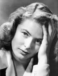 1eduar1962's tweet photo. @lilialemoine Lilia Faltaste vos en esa super operación James  Bond .En serio y como un juego tómalo así. Imaginate nena, vos  disfrazada  de  espía tipo año  45   humphrey bogart,Ingrid Berdman. O bién,  un latex  super cubriendo acciones .Pensá  en eso, no pienses en otras cosas.   🌹 https://t.co/5MQHuylIWm