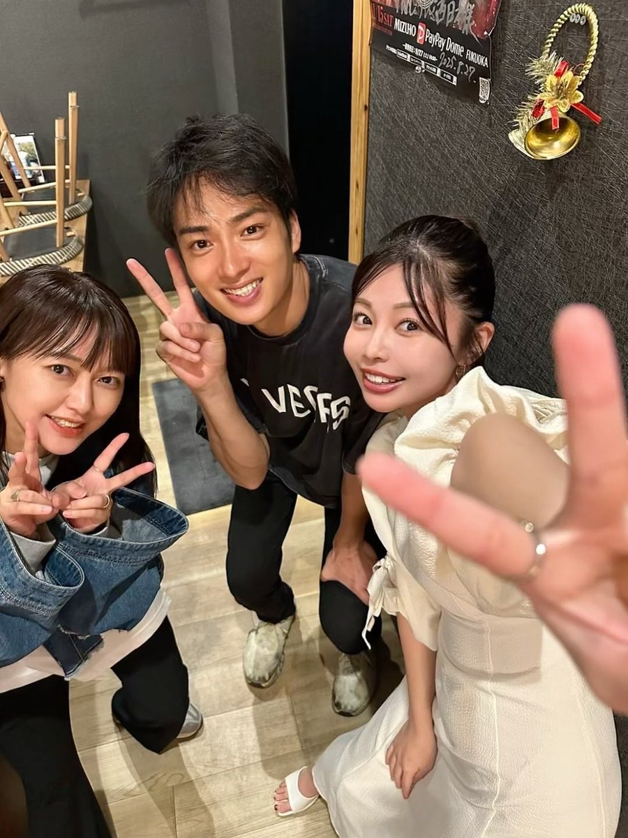rkbrshun's tweet photo. 10/30 金 #シュンすぎ
●SNS検問🚨
コメント整備にご協力を
秀逸なコメントを探し出してください！

●パンドラBOX 
妄想デート〜ハロウィンスペシャル🎃〜
あなたのシナリオお待ちしてます👻

●スナックやまびこOPEN🍸
ご新規ピークアウター様も大歓迎！

メール募集中です！
📩shun@rkbr.jp https://t.co/bXP55OjeKI
