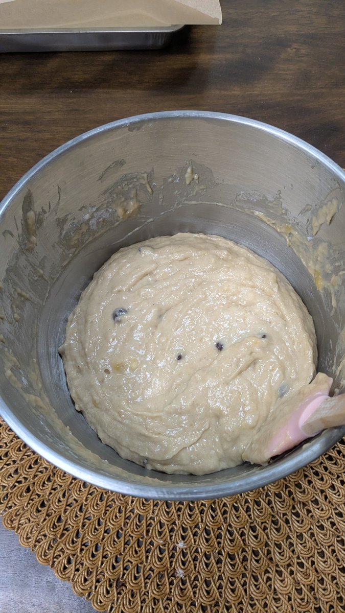 fin_gxts's tweet photo. oh ueah #miniontwt i made banana bread today https://t.co/E2Wli9xvNT