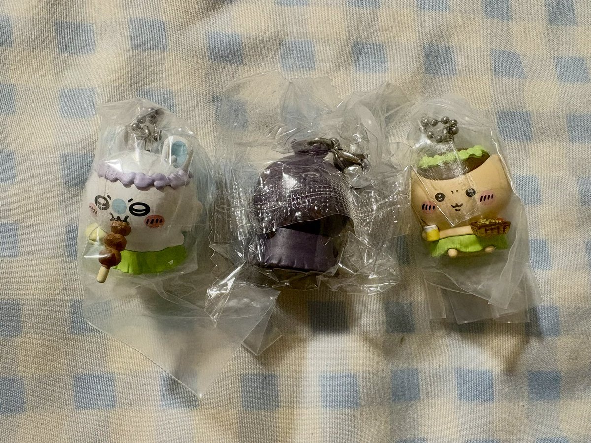 TXT_5HINee's tweet photo. めじるしアクセサリー　譲渡　買取

譲:画像のもの

求:買取

希望額をDMまでお願い致します🙇‍♀️
状態確認などをご希望の方もお気軽にお声掛けください！

キティ　mikko ちいかわ　ベリエ　ヨッシー　ピンク　なりきりまん　オイスター　アメリカン　ふわふわスノー　天使　第1弾　第2弾　映画特典 https://t.co/CoEZbsyjSZ