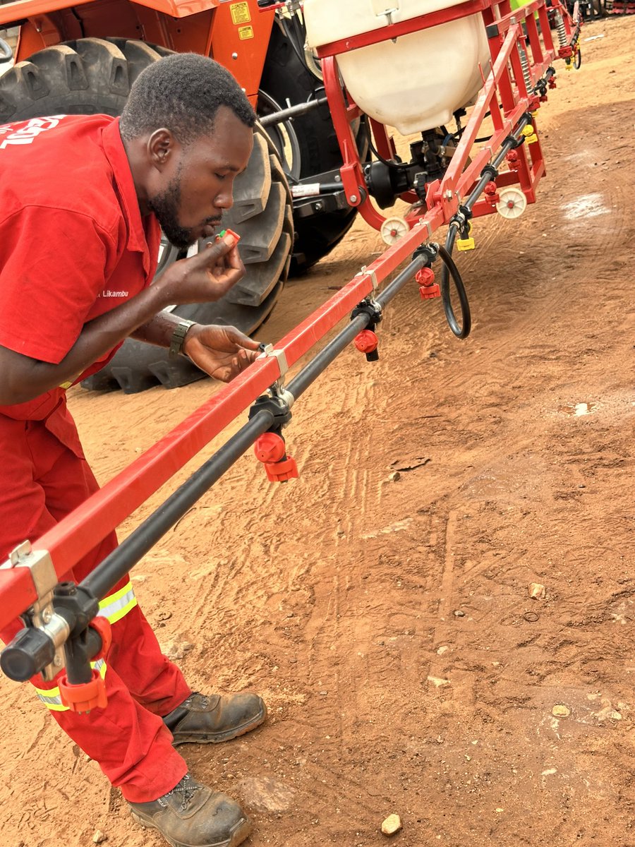Engsol_UG's tweet photo. A little Friday morning chill can't stop the ENGSOL hustle! ๐๐ช Our team is on the ground, getting things done and keeping you moving. Happy Friday!
#ENGSOL #TeamENGSOL #FridayHustle #AlwaysAtYourService https://t.co/rLwAVRZ1sL