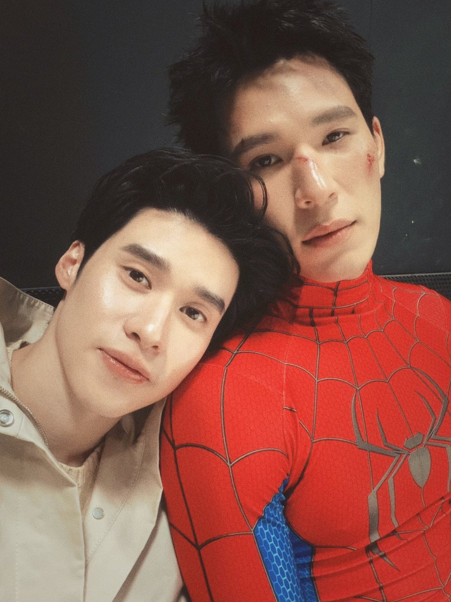 letsmejudy's tweet photo. ไม่มูฟว่ะ ชอบมู้ดแบบนี้อะ แบบ ㅠㅠㅠㅠㅠㅠ แอคชั่นไม่เยอะแต่ความหวาน x 10000 เหมาะสมกันมากอะ 😭❤️❤️❤️❤️❤️ https://t.co/T2HNxw66IG