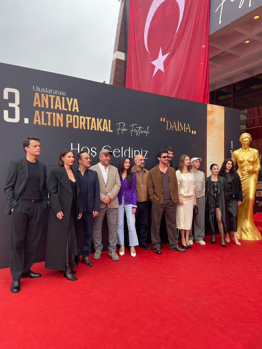 demetozdechile's tweet photo. IG| bernaylafemiletisim 
#DemetÖzdemir https://t.co/Ymymejprm3