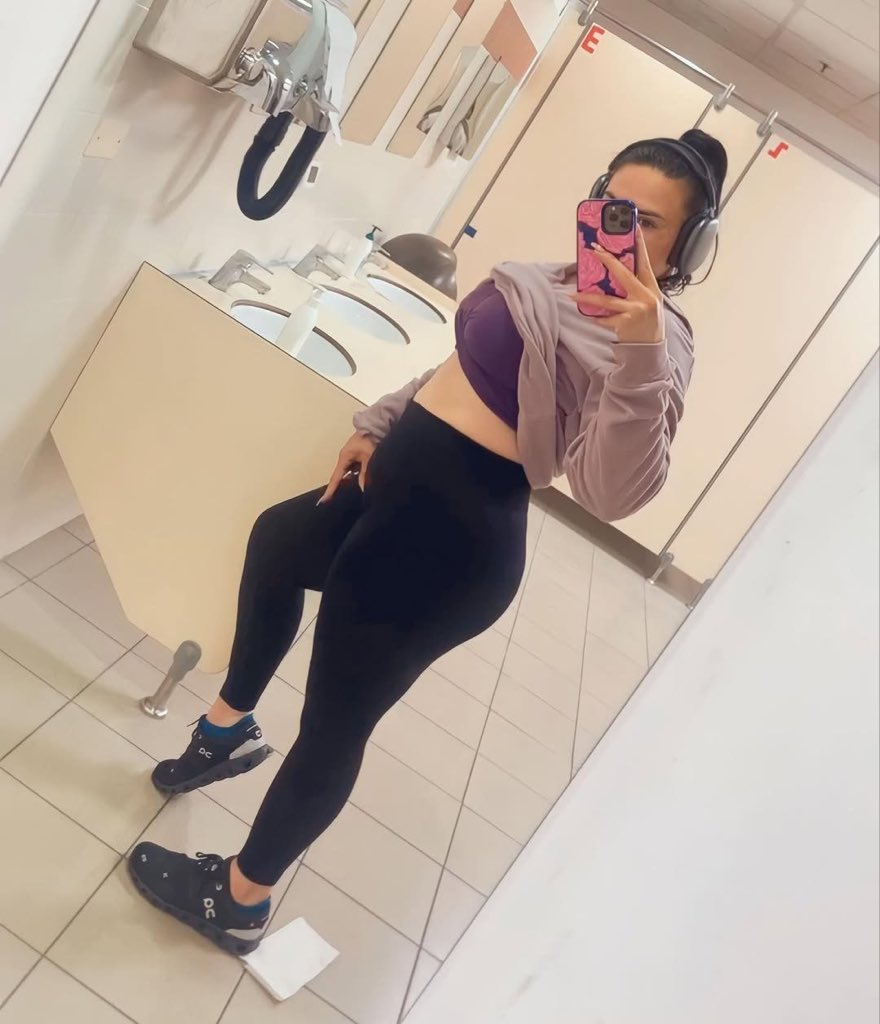 melissawaiser's tweet photo. Good morning 🌞🥰🥰 https://t.co/7vYQfDV7TB
