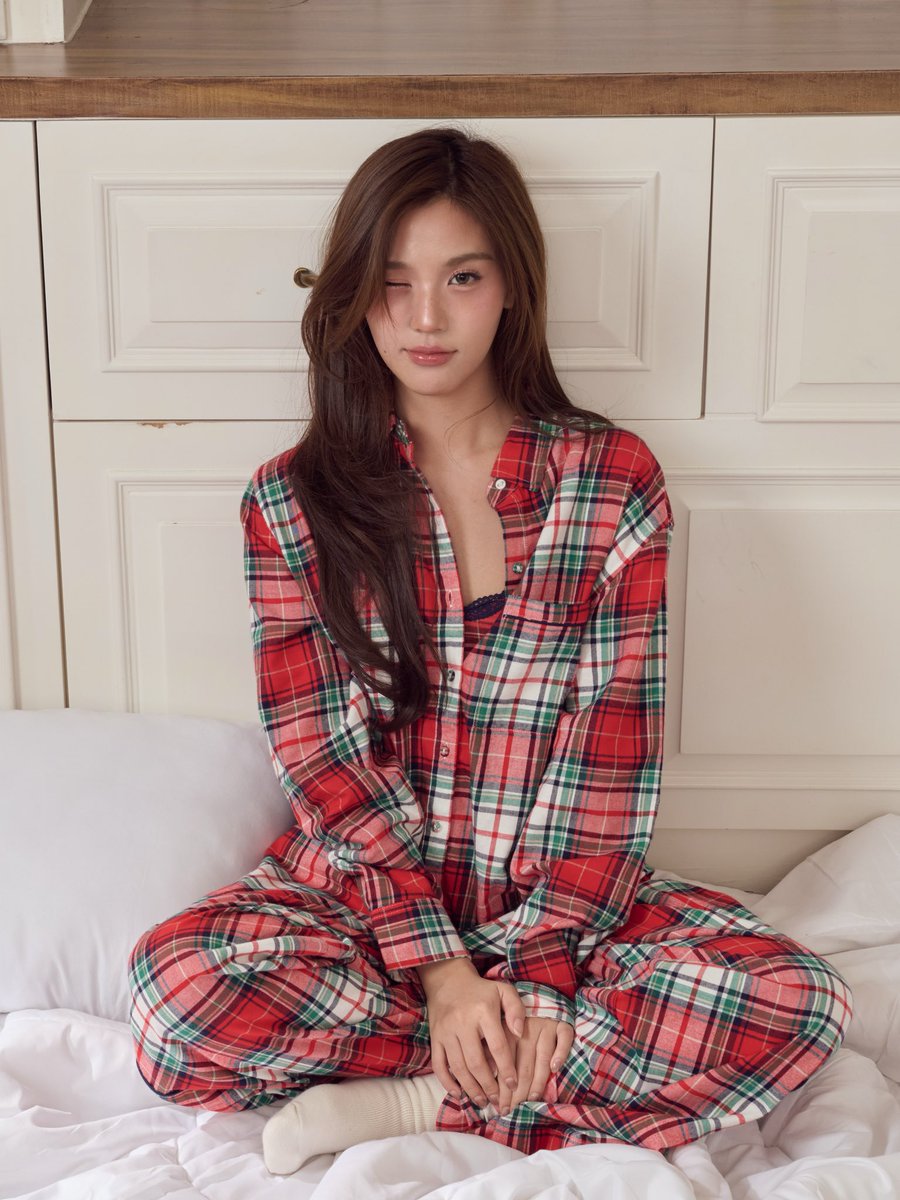mmphint's tweet photo. โหหหหหห สวยอะบอนนน🥺✨

#AerieREALThailand #beonnnie https://t.co/9Xqf3lEr8j
