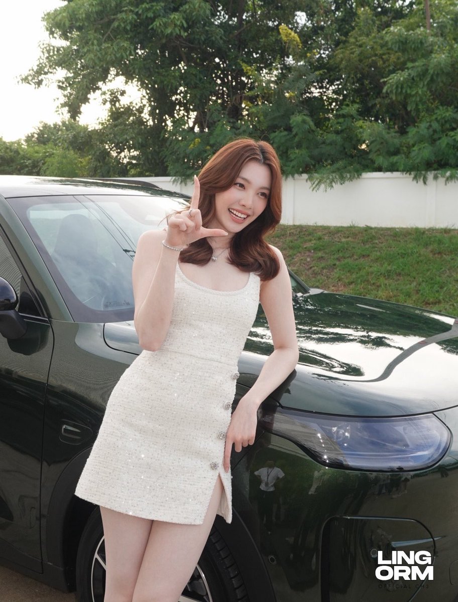 Ormh264147's tweet photo. Orm Kornnaphat connects elegant styling with the modern lines of automotive design with Leapmotor B03X, with a distinctly modern spirit.

ORM BA LEAPMOTOR B03X
#OrmSMILEwithB03X
#OrmKornnaphat #ออมกรณ์นภัส
@ormmormm https://t.co/eABVtvVJ1k
