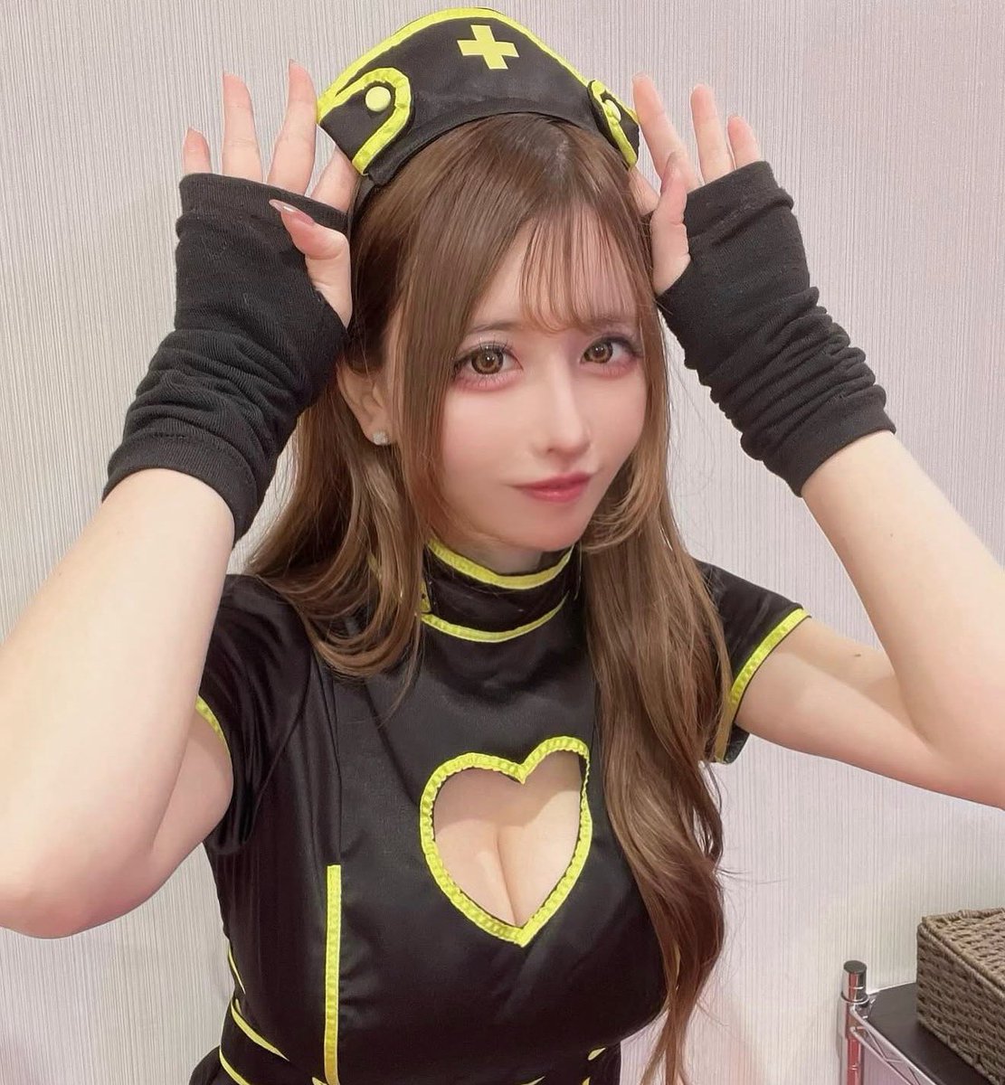 hoshi_mami_d's tweet photo. 明日10/31は #楽園上新屋店 さん🎃
#でちゃうプライム (PR)
⏰抽選8:30～

🎃 нαρу нαℓσωєи🎃
コスプレしようか悩みちゅう(。-`ω´-)ﾝｰ
お近くの方はぜひとも🫶
10月ラスト！気合い入れていこう🫶
明日もどうぞよろしくお願いします💪😾💪 https://t.co/tDziTqOTVl