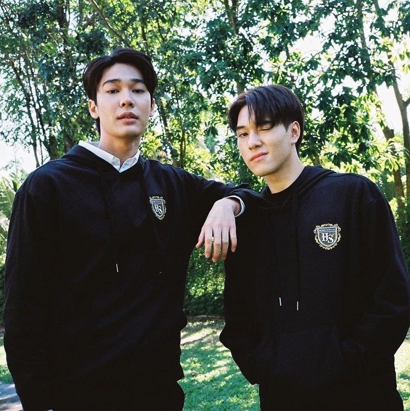 tsutiramisu's tweet photo. 30 ตุลา วันทักหาแฟนเก่า แล้วถ้าแฟนเก่าเกิดวันเดียวกันด้วยอีกยิ่งน่าทักเข้าไปใหญ่นะ ลองยังอะ https://t.co/DRaKNFlMTd