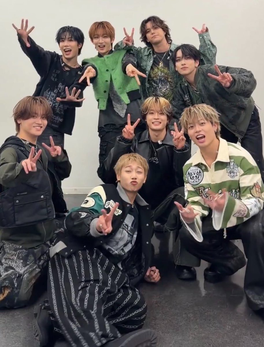 kAnoGoi_mZ's tweet photo. MAZZEL結成4周年おめでとうㅠㅠ
ﾏｰｾﾞﾙに出逢えてからすごく幸せでもっともっと早く出逢いたかったなと思わされる日々です、、 https://t.co/wpBbmIi9MI