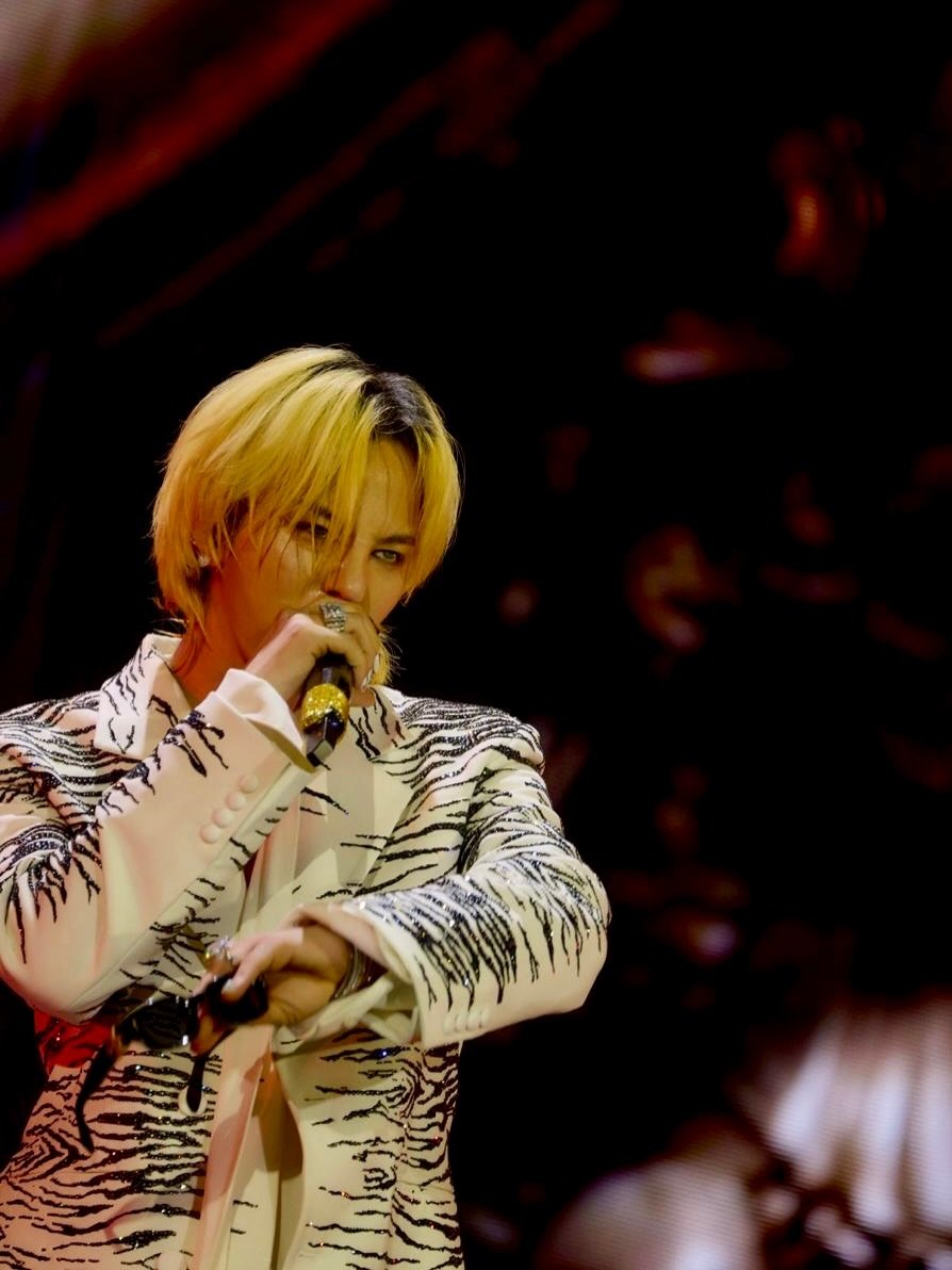 otomviii's tweet photo. 261030 #지드래곤 인스타그램 

COSMOS PHO HANOiii🇻🇳 https://t.co/0It7DHMC2a