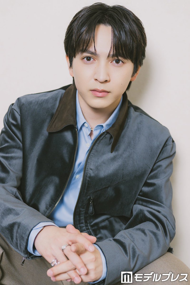 modelpress's tweet photo. 【吉田仁人(M!LK)インタビュー後編⭐️❤️‍🩹】

▫️守りたいもの
▫️生活を明るく照らす存在
▫️「夢と目標は紙一重」夢を叶える秘訣
https://t.co/Vwmk0cBKkj

「M!LKと言えたらいいんですけど、M!LKは守らなくても強そうなので（笑）。案外僕の方が守られる側だなと思っていて、そこは心強いです」 https://t.co/qx3Xc7TNGj