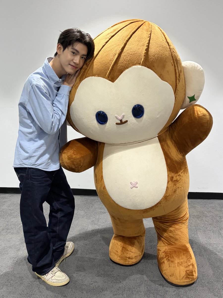 PONPON_gmmtv's tweet photo. แฮปนะเฮียม่อน โตแล้วมั่ยดื้อมั่ยซน เปนเะอนเล่นกับป้อนตลอดปัย เย้!! @almondsleepp 🎂🐵 https://t.co/IvdYxFT6hX